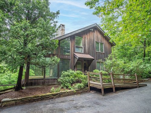 12 Pine Hill Ln, Princeton, MA, 01541-1128 | Card Image