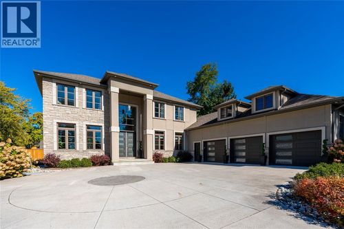 2132 Huron Shores Drive, Sarnia, ON, N7T7H6 | Card Image