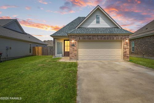 305 Adry Ln, Youngsville, LA, 70592-6781 | Card Image