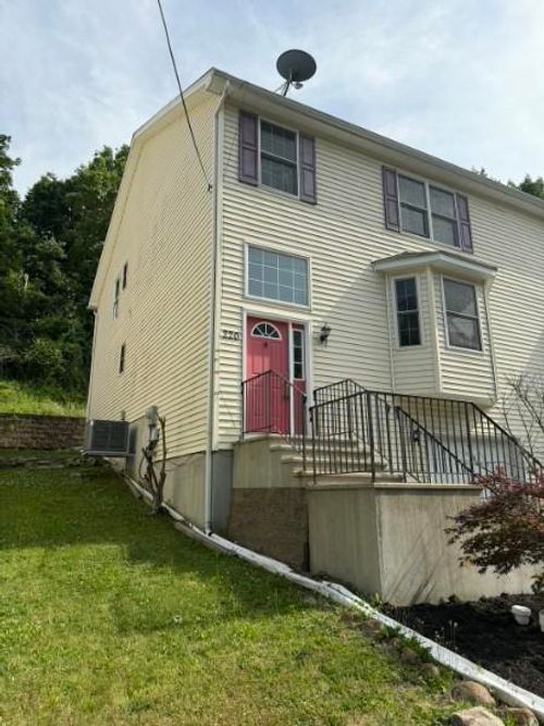 220 7th St, EASTON, PA, 18042-6170 | Card Image