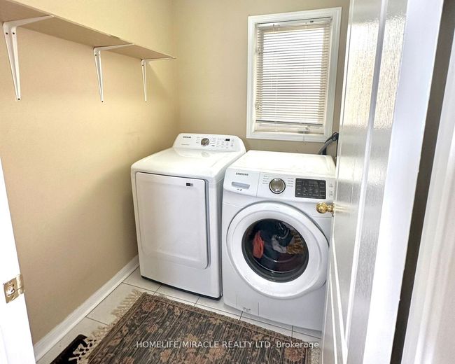 24 Zimmer St, House other with 4 bedrooms, 3 bathrooms and 4 parking in Brampton ON | Image 11