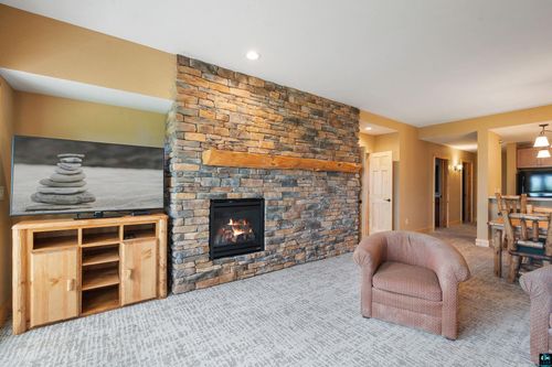 5102-1412 #5-102a Burlington Rd, Two Harbors, MN, 55616 | Card Image