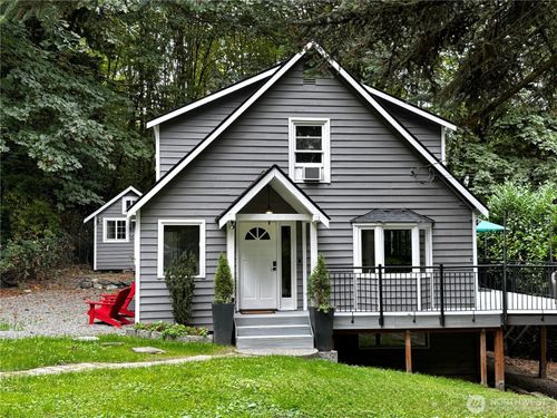 8233 Ne 169th Street, Kenmore, WA, 98028 | Card Image