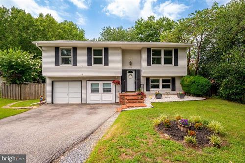 1710 Fallsway Dr, CROFTON, MD, 21114-1820 | Card Image