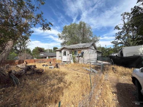 324 5th Ave W, Jerome, ID, 83338-1830 | Card Image