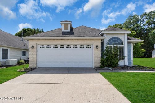 1417 Burr Oak Rd, Toms River, NJ, 08755-1808 | Card Image
