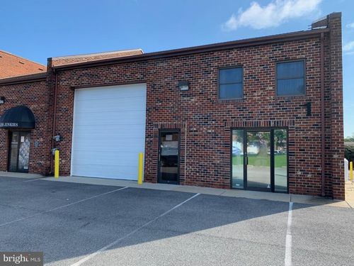 33-4413 Southern Business Park Dr, WHITE PLAINS, MD, 20695-2841 | Card Image
