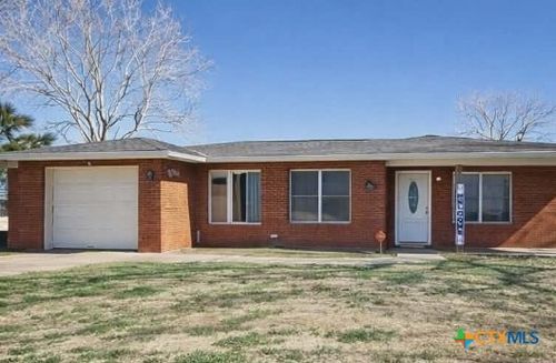 2865 Fm 1685, Victoria, TX, 77905-3710 | Card Image