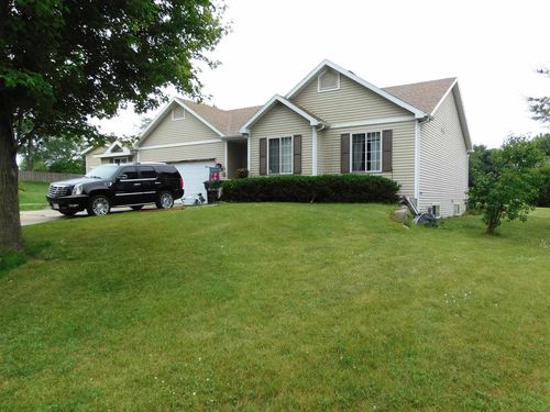311 Spoke Cir, Sun Prairie, WI, 53590-3441 | Card Image