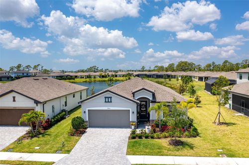 19801 Fishhawk Trl, VENICE, FL, 34293-4723 | Card Image