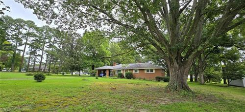 24167 Lovers Ln, Windsor, VA, 23487-5707 | Card Image