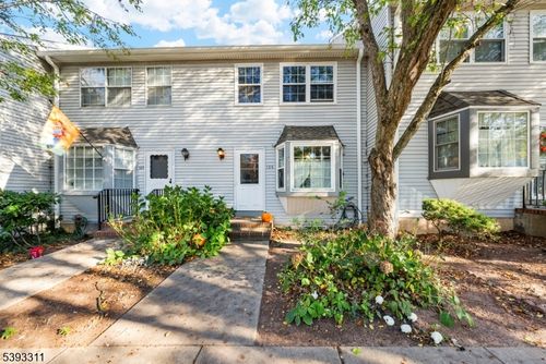 106 Franklin Ct, Flemington, NJ, 08822-2009 | Card Image