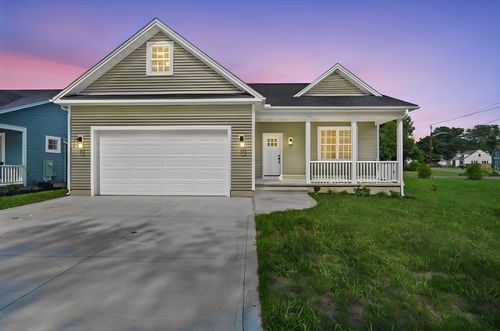 2-2 Skinner Woods Way, South Hadley, MA, 01075-6200 | Card Image