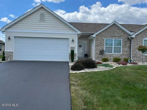 8408 Birchwood Ln, Northwood, OH, 43619-7511 | Card Image