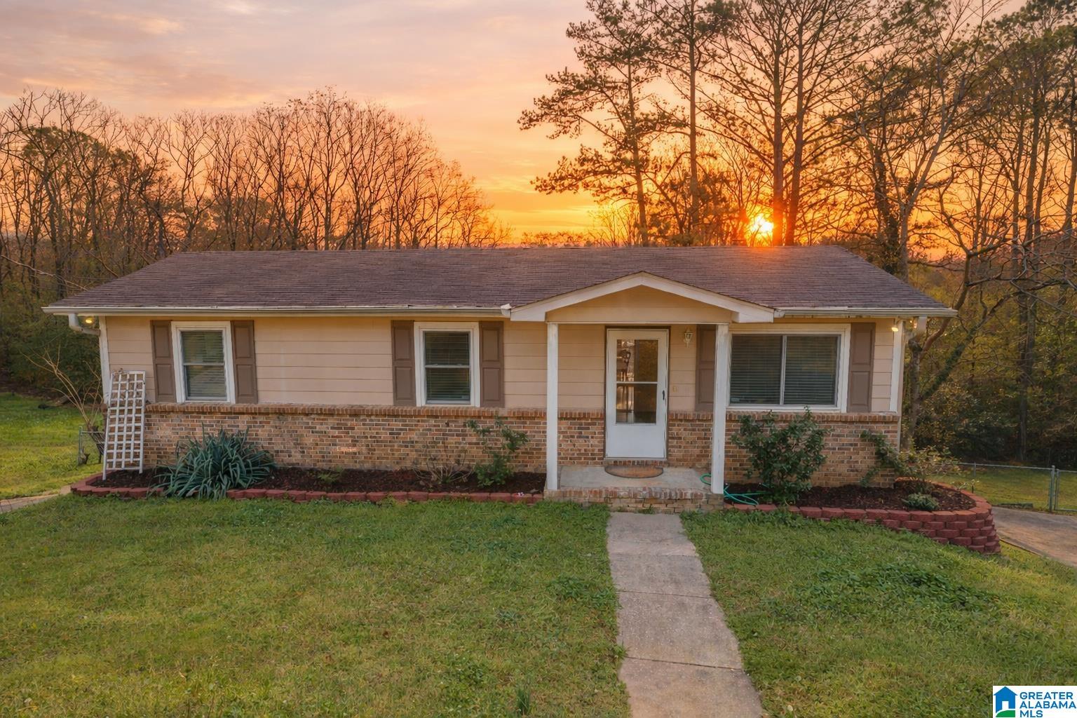 Residential in CENTER POINT