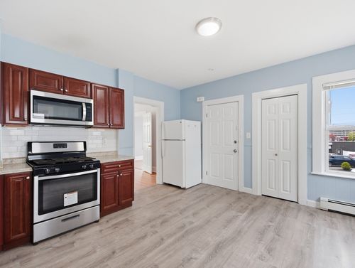 1-1-60 Madison Street, Malden, MA, 02148 | Card Image