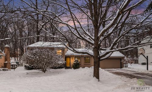 446 Adaway Ave Se, Ada, MI, 49301-7811 | Card Image