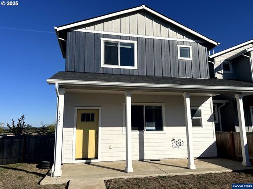 1761 Se Jonathan Ave, Dallas, OR, 97338-9233 | Card Image