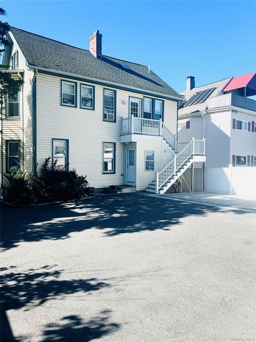 339 Washington St, Peekskill, NY, 10566-4537 | Card Image