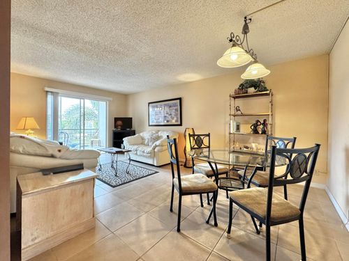 315-2515 Ne 2nd Ct, Boynton Beach, FL, 33435-2133 | Card Image