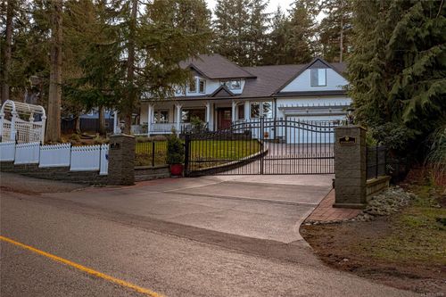 7072 Willis Point Rd, Victoria, BC, V9E2A1 | Card Image