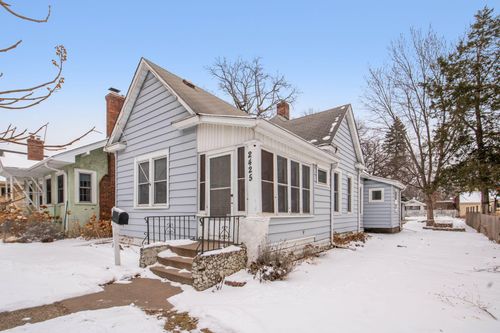 2425 31st Avenue S, Minneapolis, MN, 55406 | Card Image