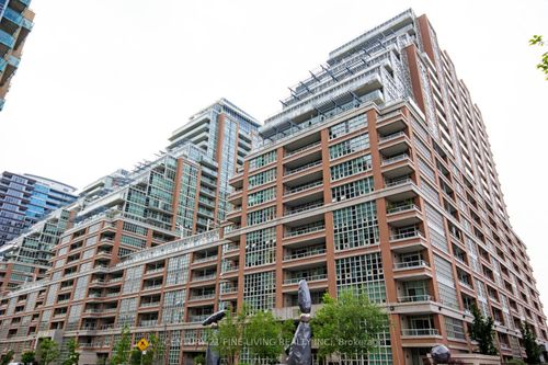 426-85 E Liberty St, Toronto, ON, M6K3R4 | Card Image