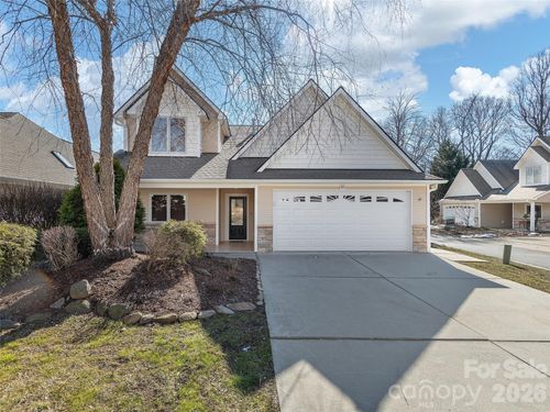 40 Beekeeper Trl, Swannanoa, NC, 28778-6101 | Card Image