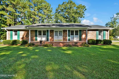 293 White Pine Rd, Lake Waccamaw, NC, 28450-9403 | Card Image