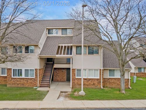 2798 Davison Ave, Auburn Hills, MI, 48326-2027 | Card Image