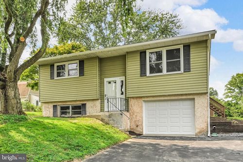 2829 Main St, CONESTOGA, PA, 17516-9726 | Card Image