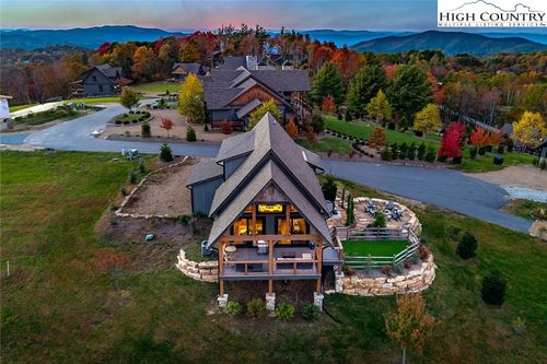 28 Cabernet Ct, Banner Elk, NC, 28604-5849 | Card Image