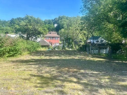 307 N River St, Wilkes Barre, PA, 18702-2503 | Card Image
