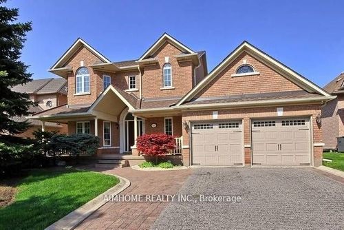812 Foxcroft Blvd, Newmarket, ON, L3X1M8 | Card Image