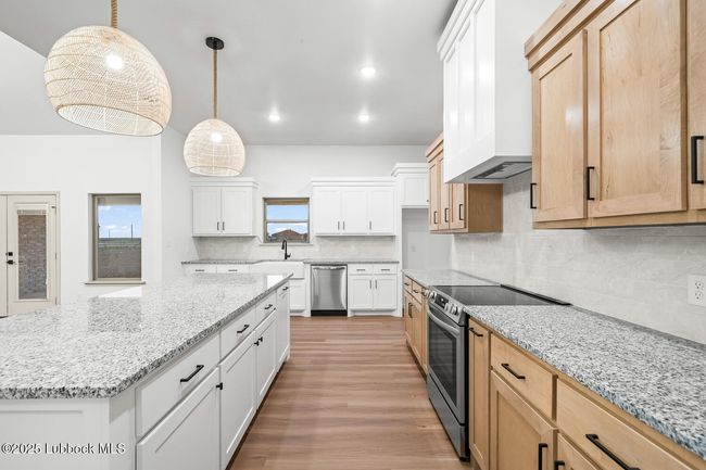 10409 N Fm 1729, House other with 3 bedrooms, 3 bathrooms and null parking in Idalou TX | Image 13