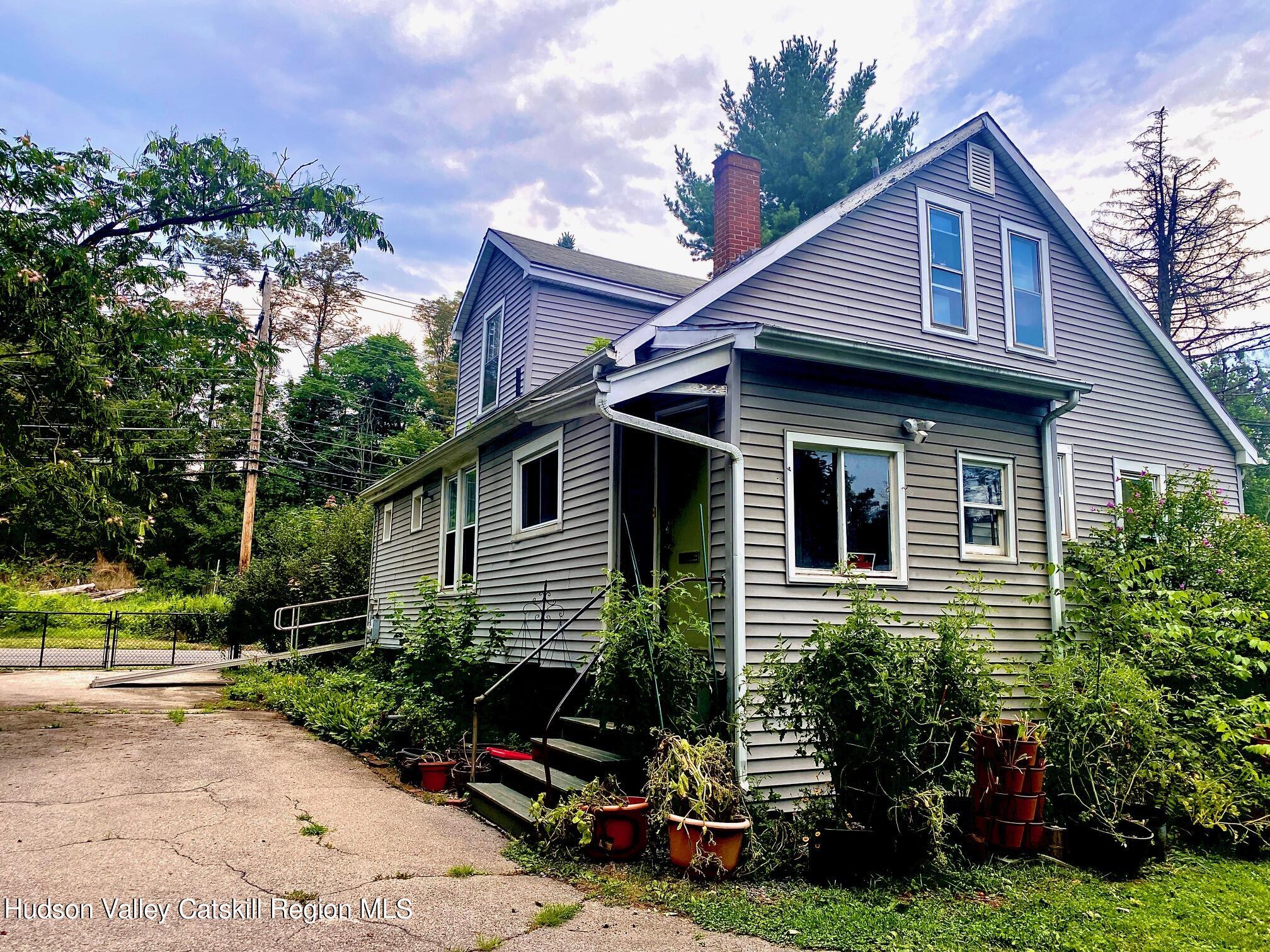 Salt Point Tpke, Poughkeepsie, NY 12603