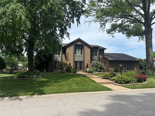 26 Ravenwood Cir, O Fallon, IL, 62269-1223 | Card Image