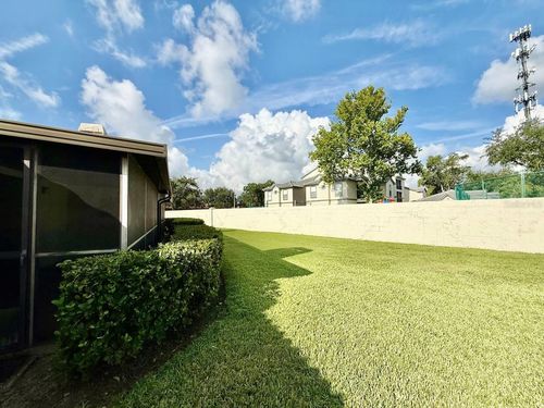 18308 Aintree Ct, TAMPA, FL, 33647-2454 | Card Image