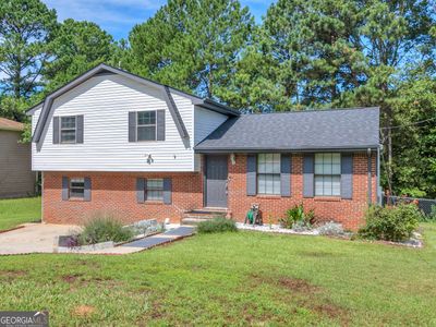 5893 Nell Lane, House other with 4 bedrooms, 3 bathrooms and null parking in Ellenwood GA | Image 2