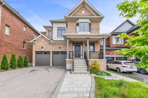 34 Cloverridge Ave, Holland Landing, ON, L9N0V2 | Card Image