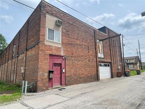 2305 6th Ave, Beaver Falls, PA, 15010-3741 | Card Image