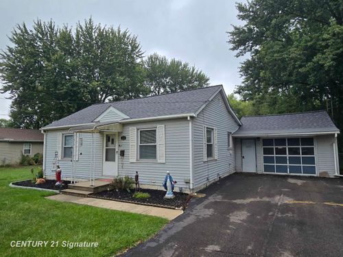 499 Helen St, Mount Morris, MI, 48458-1920 | Card Image
