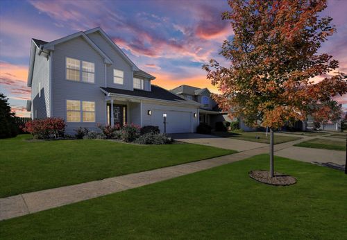 1315 W Ridge Ln, Champaign, IL, 61822-2207 | Card Image