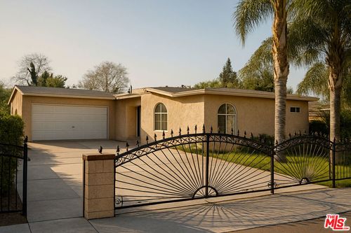 917 Van Wig Ave, La Puente, CA, 91746-1324 | Card Image