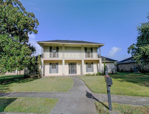 2 Elm Pl, Angleton, TX, 77515-3459 | Card Image