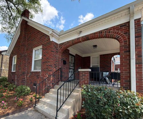 107 N Pine St, Little Rock, AR, 72205-4211 | Card Image
