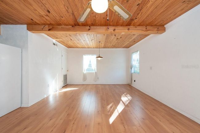 11008 Browning Rd, House other with 4 bedrooms, 4 bathrooms and null parking in LITHIA FL | Image 10
