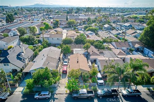 1845 Dawson Ave, Signal Hill, CA, 90755-5912 | Card Image