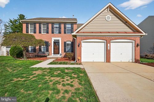 611 Hunting Ridge Dr, FREDERICK, MD, 21703-2218 | Card Image