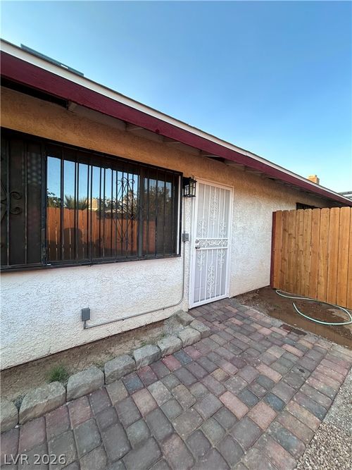 0-5409 Aston Ave, Las Vegas, NV, 89142-1835 | Card Image